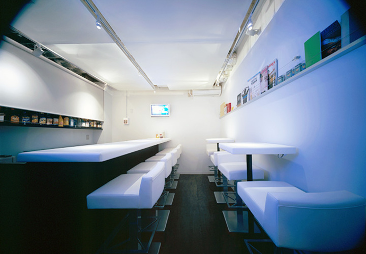 白で統一した空間