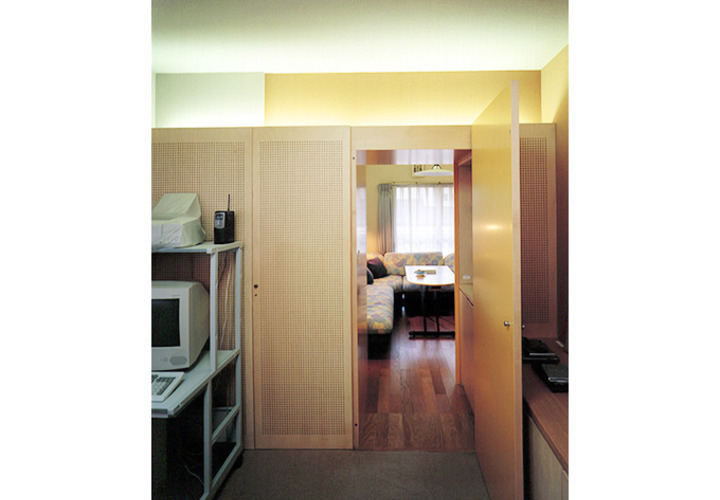 間仕切り家具の書斎側