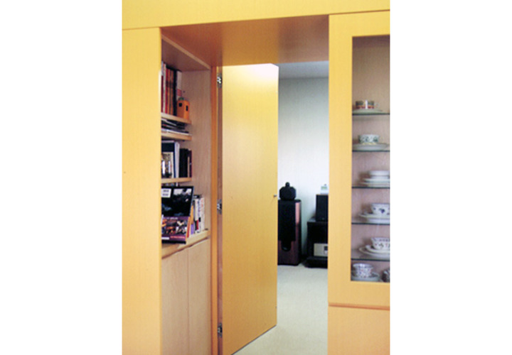 間仕切り家具を見る