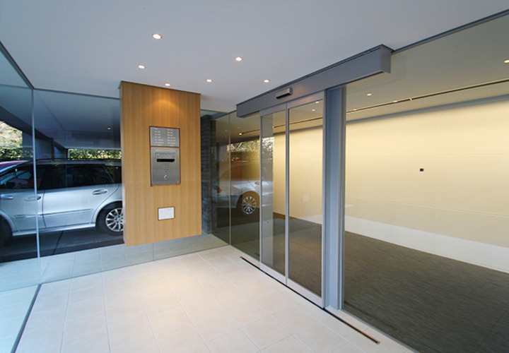 エントランス風除室