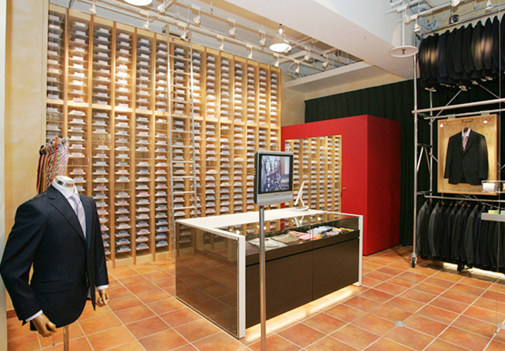 高さのあるシャツラック