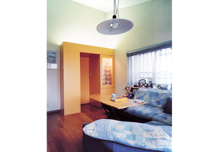 ゆったり寛ぐリビングルーム