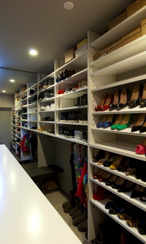 とにかく圧巻のシューズクローゼット