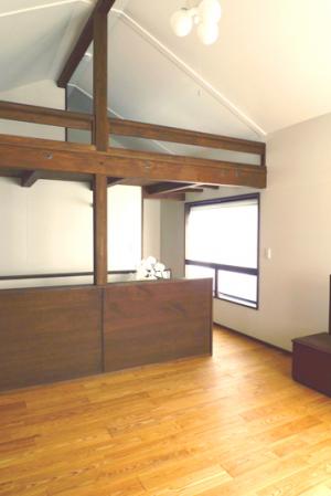 広島の家　－ゆったりとした階段をもつ狭小住宅－