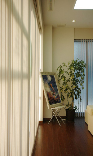 サロンやギャラリーに居る様なゆったりとした時間が流れる