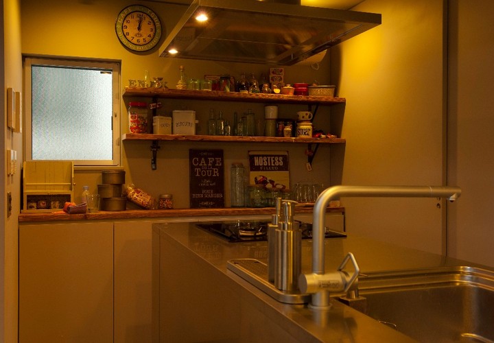 好きな雑貨をディスプレイしながら収納