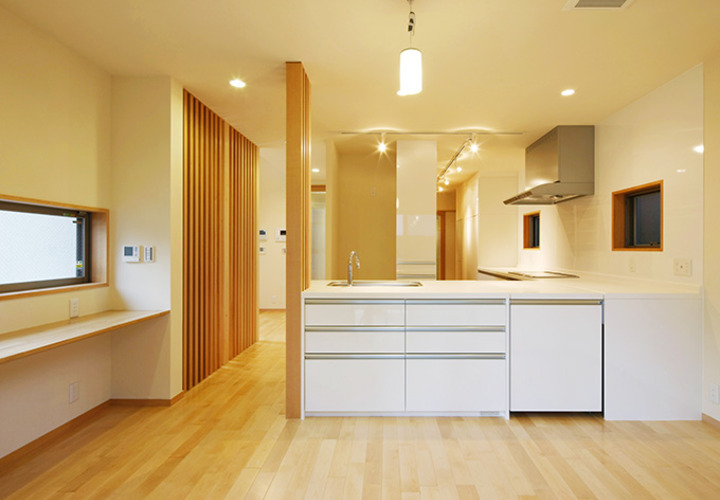 広々としたオープンキッチン