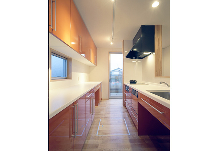 広めの作業スペースを確保したキッチン