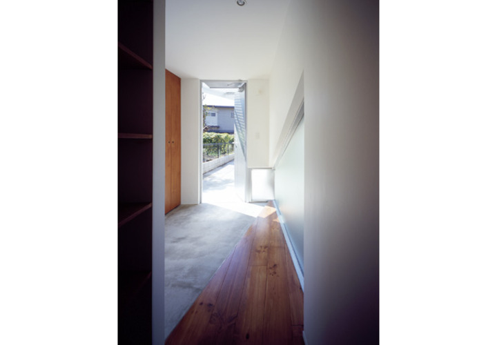 扇状に広がる玄関スペース