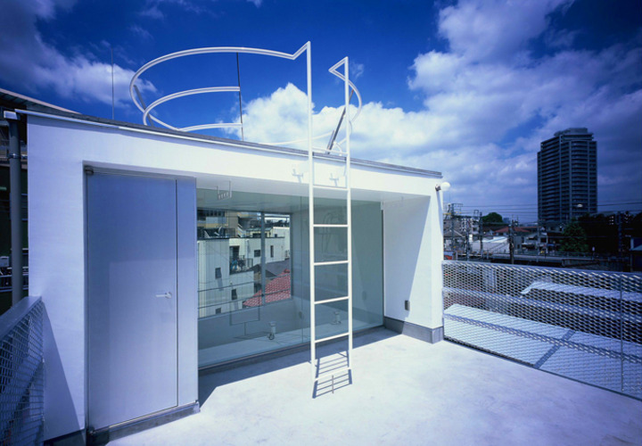 展望台がついた屋上テラス