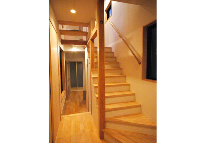 木材の優しさを生かした室内