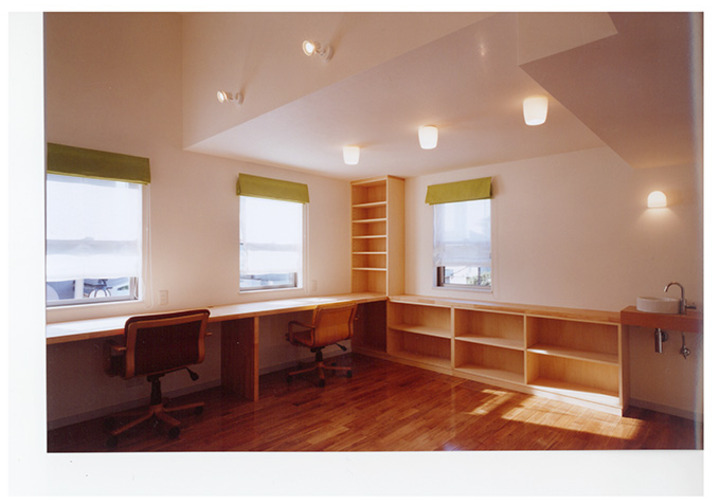 木のぬくもりの優しい子供部屋