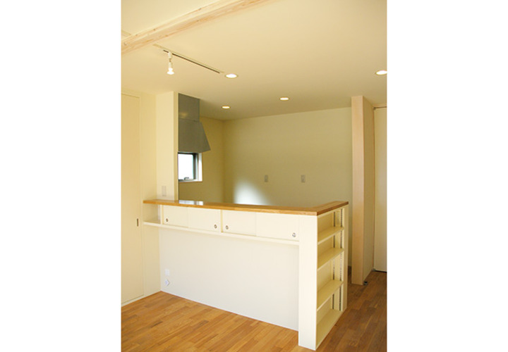 リビングを見渡せるカウンターキッチン