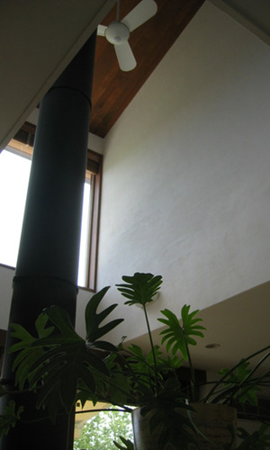 熱環境を調整するシーリングファン