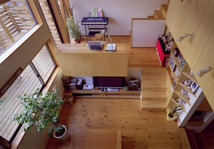 2階からはリビングとプレイコーナーがよく見える