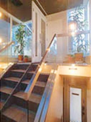 完全独立型二世帯住宅　～親子が仲良く暮らす家～