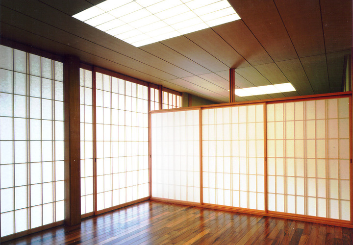 引き戸を閉めれば小さな個室にも可変できる