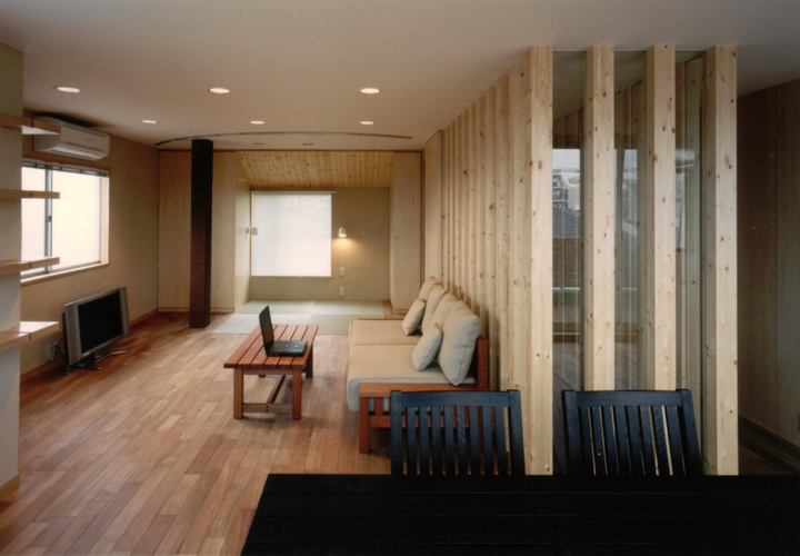 自然素材を使ったリビングでゆったり落ち着ける空間