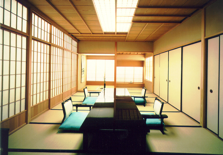 日々の暮らしから離れ非日常的な時間を楽しむお座敷