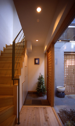 木製玄関戸をつけたい