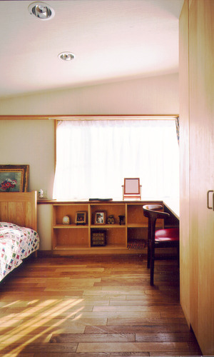 将来子ども部屋にもなる寝室