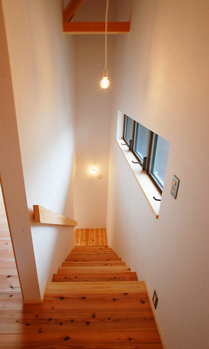 使いやすく安全な階段