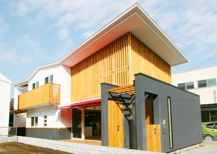 光・緑・風が通り抜ける住まい