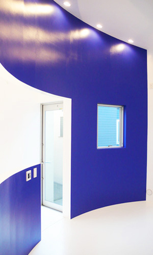 遊び心を色で表現したリビング