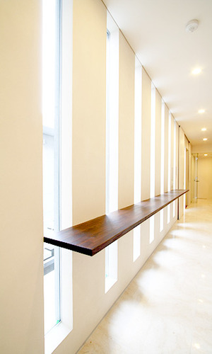 キッチンから連続する廊下