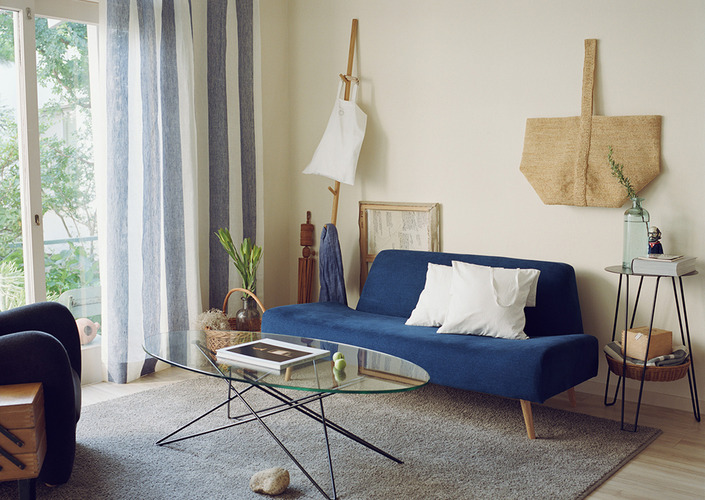 ビーチハウスのような爽やかなリビング