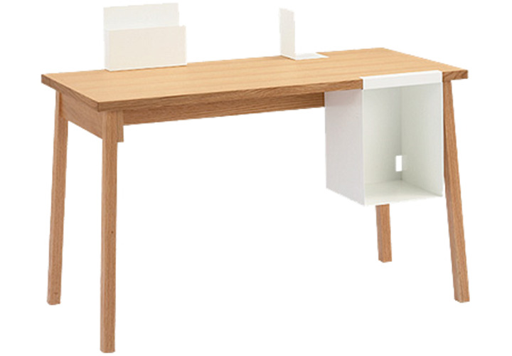 DESK by Marina
