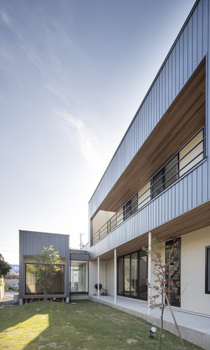 時間の流れを感じさせないゆとりある庭