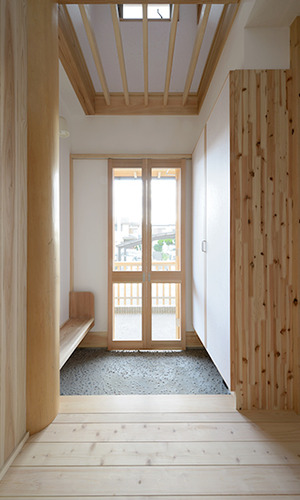 風を抜くための玄関網戸