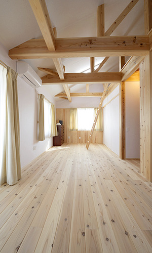 子供部屋と小屋裏空間