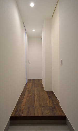 こだわりを感じる雰囲気のある床材