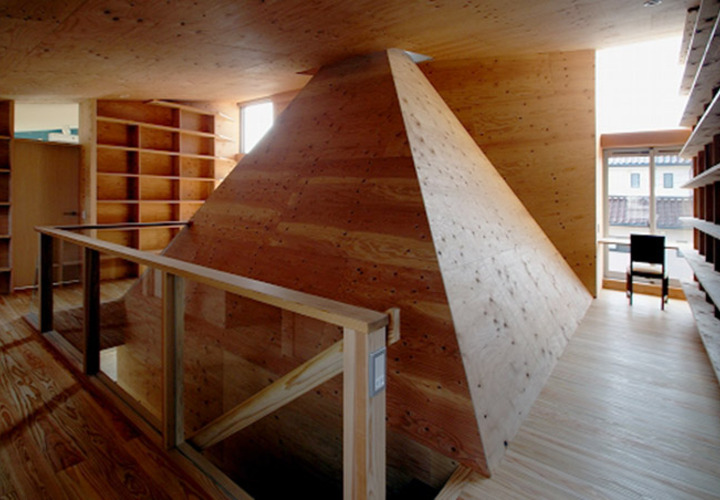 福岡・Ｘ：図書室