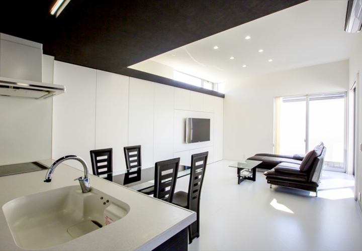 リビングを見渡せるキッチン