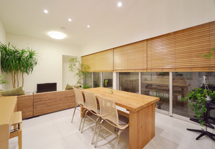 ナチュラルな印象のリビング