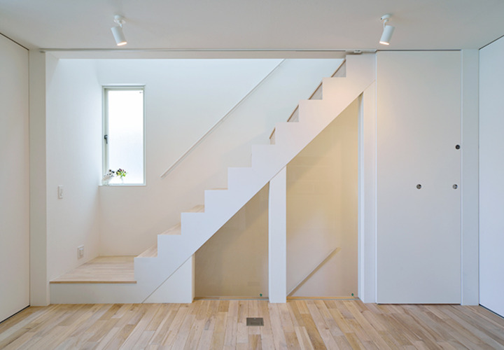 アートスペースの様な階段フォルム