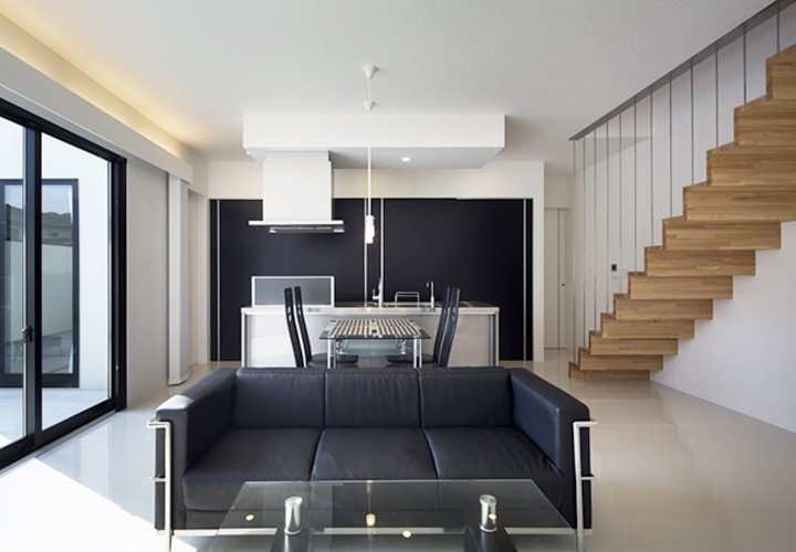 ラグジュアリー感のある落ち着いたLDK