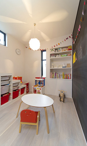 子供も楽しいプレイルーム