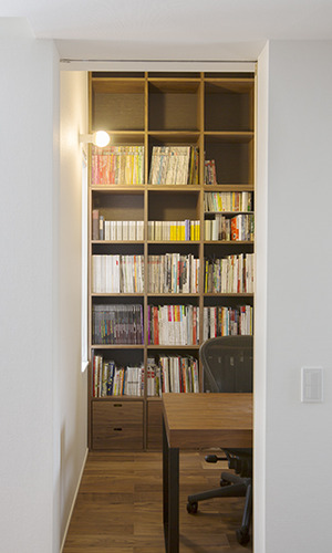 落ち着ける雰囲気の書斎