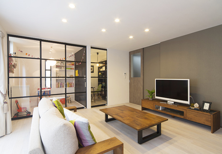 家族の集まる伸びやかなLDK