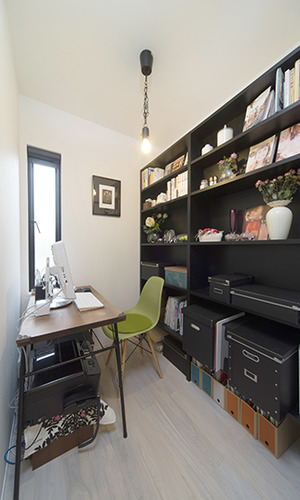 LDKから繋がる落ち着ける書斎