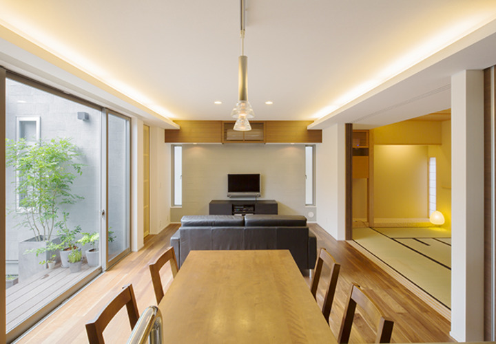 奥行きのある明るいLDK