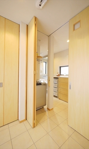 部屋干しができるフリースペース