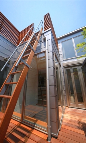 デッキバルコニー