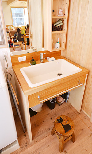 シンプルな洗面化粧台