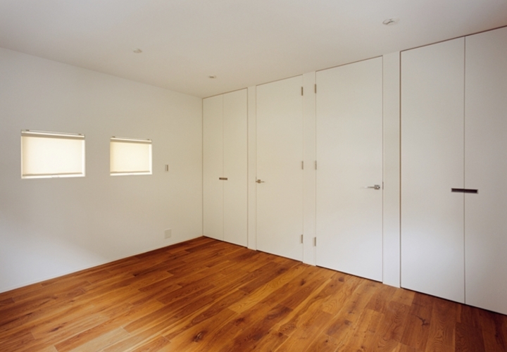 左右対称に建具を配置した子供部屋