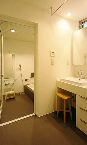 スタイリッシュな水廻りスペース